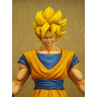 X-Plus - Gigantic Series - Dragon Ball Z - Son Goku (Super Saiyan)