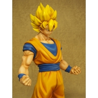 X-Plus - Gigantic Series - Dragon Ball Z - Son Goku (Super Saiyan)