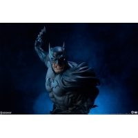 [Pre-Order] SIDESHOW COLLECTIBLES - BATMAN ON GARGOYLE PREMIUM FORMAT STATUE