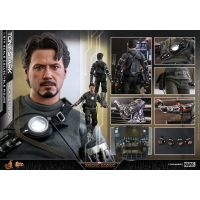 [Pre-Order] Hot Toys - MMS582 - Iron Man - 1/6th scale Tony Stark (Mech Test Version) Collectible Figure (Deluxe Version)