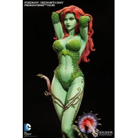 Sideshow - Premium Format™ Figure - Poison Ivy