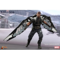 Hot Toys - CAWS - Falcon