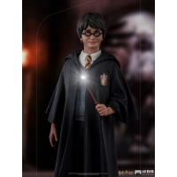 [Pre-Order]  Iron Studios - Ron Weasley at the Wizard Chess Deluxe Art Scale 1/10