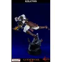 Gaming Heads - God of War - Lunging Kratos Statue