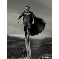 [Pre-Order] Iron Studios - Clark Kent Deluxe Art Scale 1/10 - DC Comics