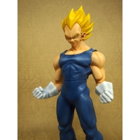 X-Plus - Gigantic Series - Dragon Ball Z Vegeta (Super Saiyan)