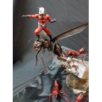 XM Studios - Premium Collectibles - Antman (Comic Version)