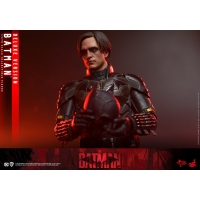 [Pre-Order] Hot Toys - MMS638 - The Batman - 1/6th scale Batman Collectible Figure