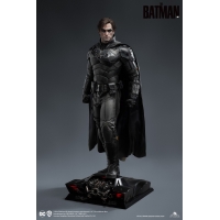 Queen Studios -THE BATMAN 1/3 SCALE STATUE (Deluxe Edition)