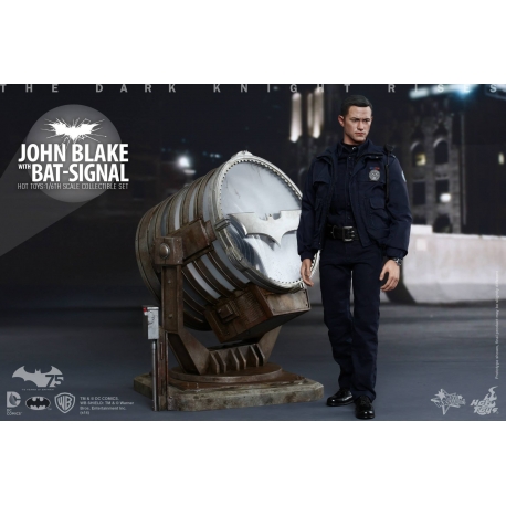 Hot Toys - The Dark Knight Rises -  John Blake with Bat-Signal Collectible Set 