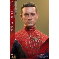 Hot Toys - MMS662 - Spider-Man: No Way Home - 1/6th scale Friendly Neighborhood Spider-Man Collectible Figure (Deluxe Version)