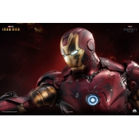 Queen Studios -  Iron Man Mark3 1/2 Statue (Battle Damaged Edition)