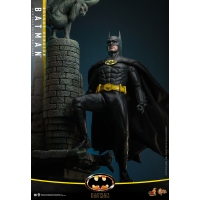 [Pre-Order] Hot Toys - MMS692 - Batman (1989) - 1/6th scale Batman Collectible Figure