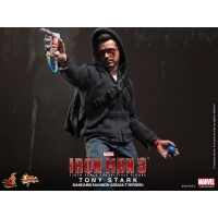 Hot Toys - Iron Man 3 - Tony Stark (The Mechanic)