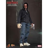 Hot Toys - Iron Man 3 - Tony Stark (The Mechanic)