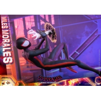 [Pre-Order] Hot Toys – MMS711 - Spider-Man: Across the Spider-Verse - 1/6th scale Spider Man 2099 Collectible Figure