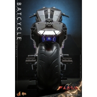 [Pre-Order] Hot Toys - MMS704 - The Flash - 1/6th scale Batcycle Collectible Vehicle