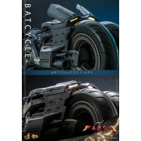 [Pre-Order] Hot Toys - MMS704 - The Flash - 1/6th scale Batcycle Collectible Vehicle