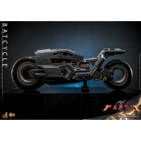 [Pre-Order] Hot Toys - MMS704 - The Flash - 1/6th scale Batcycle Collectible Vehicle