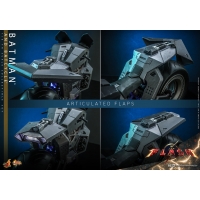 [Pre-Order] Hot Toys - MMS704 - The Flash - 1/6th scale Batcycle Collectible Vehicle