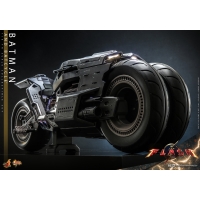 [Pre-Order] Hot Toys - MMS704 - The Flash - 1/6th scale Batcycle Collectible Vehicle