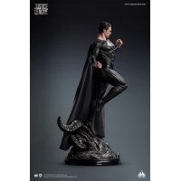 [Pre-Order] Queen Studios - SUPERMAN (HENRY CAVILL) BLACK SUIT 1/3 STATUE Regular Version