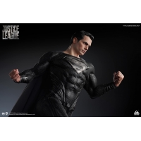 [Pre-Order] Queen Studios - SUPERMAN (HENRY CAVILL) BLACK SUIT 1/3 STATUE Regular Version