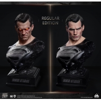 [Pre-Order] Queen Studios - SUPERMAN (HENRY CAVILL) BLACK SUIT 1/3 STATUE Regular Version