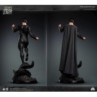 [Pre-Order] Queen Studios - SUPERMAN (HENRY CAVILL) BLACK SUIT 1/3 STATUE Regular Version