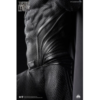 [Pre-Order] Queen Studios - SUPERMAN (HENRY CAVILL) BLACK SUIT 1/3 STATUE Regular Version