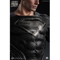 [Pre-Order] Queen Studios - SUPERMAN (HENRY CAVILL) BLACK SUIT 1/3 STATUE Regular Version