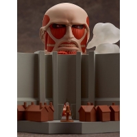 Nendoroid - Colossal Titan & Attack on Titan Playset