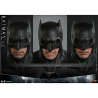 [Pre-Order] Hot Toys - MMS731 - Batman v Superman: Dawn of Justice - 1/6th scale Batman (2.0) Collectible Figure