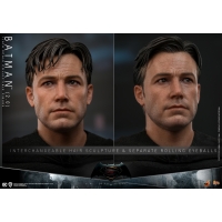 [Pre-Order] Hot Toys - MMS731 - Batman v Superman: Dawn of Justice - 1/6th scale Batman (2.0) Collectible Figure