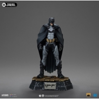 [Pre-Order] Iron Studios - Batman by Rafael Grampá Signed Version - DC Comics - Art Scale 1/10