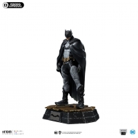 [Pre-Order] Iron Studios - Batman by Rafael Grampá Signed Version - DC Comics - Art Scale 1/10