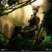 [Pre-Order] Iron Studios - Catwoman Deluxe - Gotham City Sirens - DC Comics - Art Scale 1/10