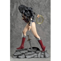 Yamato USA - Dc Comics Collection “WONDER WOMAN” By Luis Royo