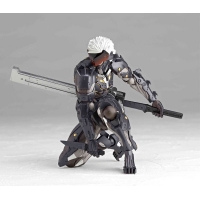 Revoltech Yamaguchi - No.140 - Metal Gear Rising Revengeance - Raiden