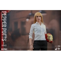 Hot Toys - Iron Man 3 - Pepper Potts & Mark IX