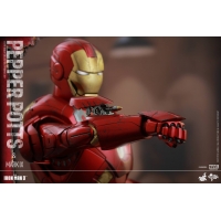 Hot Toys - Iron Man 3 - Pepper Potts & Mark IX